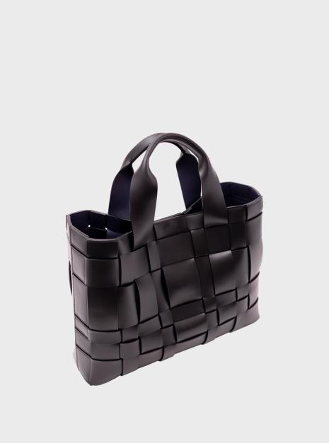 XY LARGE black 3 XY LARGE black 3