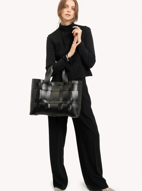 XY LARGE black 4 XY LARGE black 4